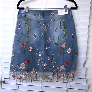 Hydraulic Denim Skirt w/ embroidered overlay! NWT